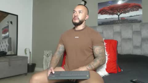 Snapshot of emanuelspencer chatting on 01/15/26, 11:26 emanuelspencer online show from 01/15/26, 11:26