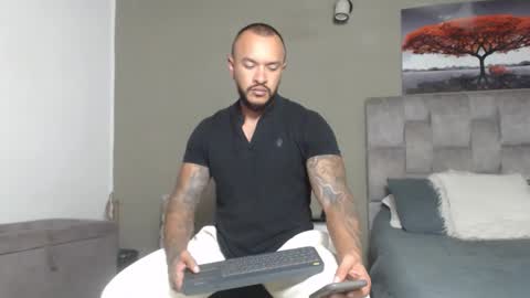 Snapshot of emanuelspencer chatting on 02/24/26, 10:30 emanuelspencer online show from 02/24/26, 10:30