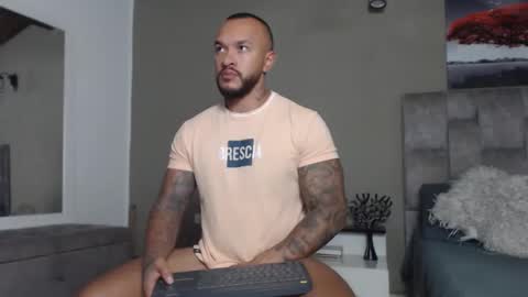 Snapshot of emanuelspencer chatting on 03/31/26, 11:05 emanuelspencer online show from 03/31/26, 11:05