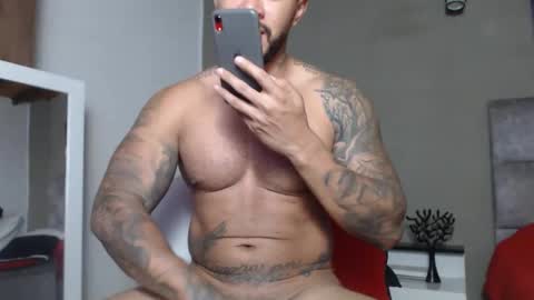 Snapshot of emanuelspencer chatting on 04/15/26, 12:50 emanuelspencer online show from 04/15/26, 12:50