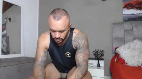 Snapshot of emanuelspencer chatting on 04/23/26, 05:59 emanuelspencer online show from 04/23/26, 05:59