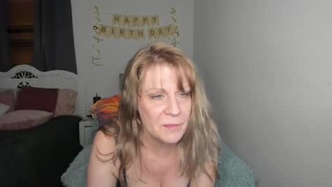 Ember Pheonixxx online show from 02/25/25, 06:36