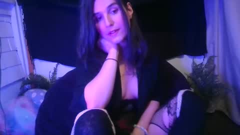 Ellie online show from 12/25/24, 01:10