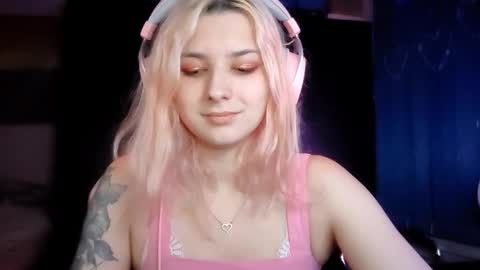 Lina online show from 09/13/25, 05:35