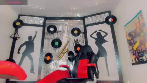 Snapshot of emeli_roushot chatting on 01/24/25, 03:54 Emeli online show from 01/24/25, 03:54