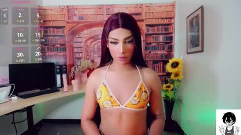 Snapshot of emeli_roushot chatting on 09/11/25, 11:10 Emeli online show from 09/11/25, 11:10