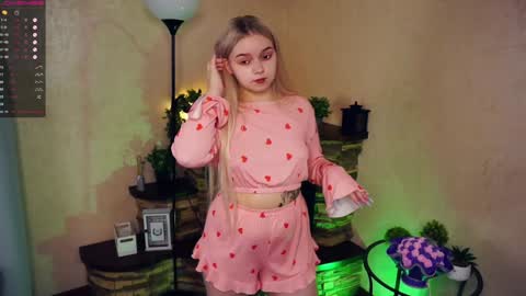 Rose-day Lora-night online show from 02/07/25, 07:27
