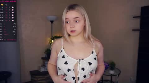 Rose-day Lora-night online show from 03/01/25, 10:10