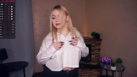 Rose-day Lora-night online show from 03/09/25, 07:15