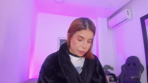 emelie_89 online show from 12/29/24, 11:50