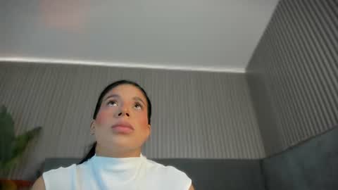 emelie_89 online show from 06/13/26, 11:41