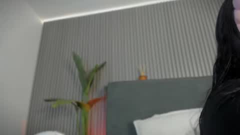 emelie_89 online show from 06/27/26, 11:48