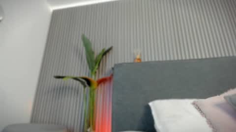 emelie_89 online show from 07/11/26, 12:08