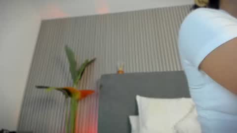 emelie_89 online show from 07/24/26, 11:41
