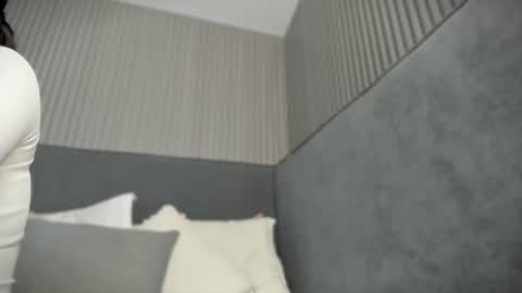 emelie_89 online show from 07/27/26, 11:50