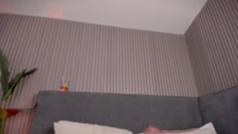 emelie_89 online show from 07/28/26, 12:48