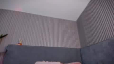emelie_89 online show from 07/28/26, 03:21