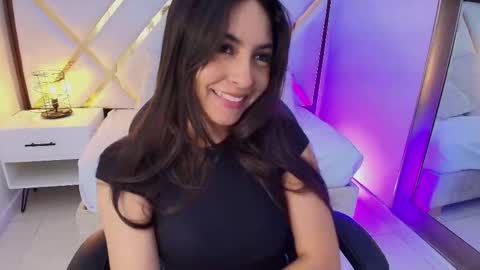 Snapshot of emelie_ch_ chatting on 03/06/26, 04:20 Emily online show from 03/06/26, 04:20