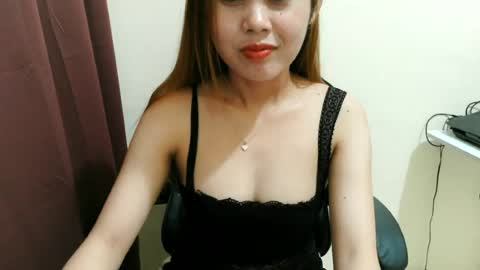 emely_18 online show from 07/12/26, 01:18