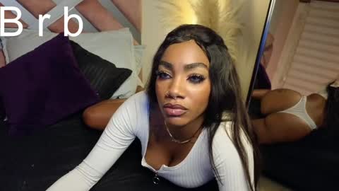 anyelii  online show from 02/09/25, 02:28