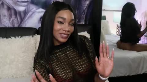 anyelii  online show from 09/18/25, 04:14