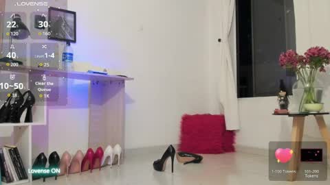Emely   online show from 05/06/26, 02:08