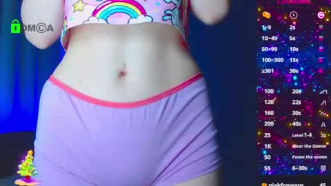 Snapshot of emelycrystal chatting on 01/27/25, 06:30 Emely online show from 01/27/25, 06:30