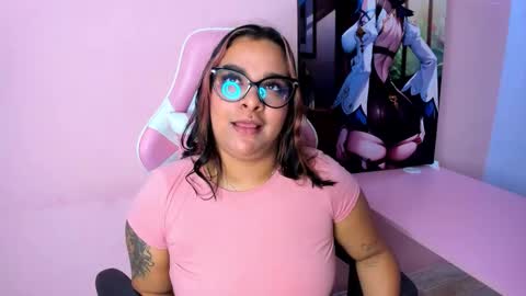 Snapshot of emelymuller chatting on 03/05/26, 03:13 Emely online show from 03/05/26, 03:13