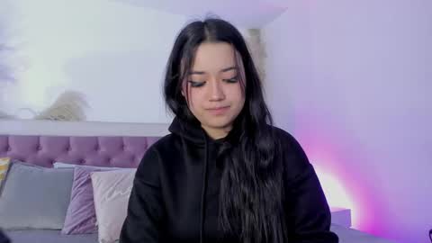 Emy online show from 02/13/25, 10:43