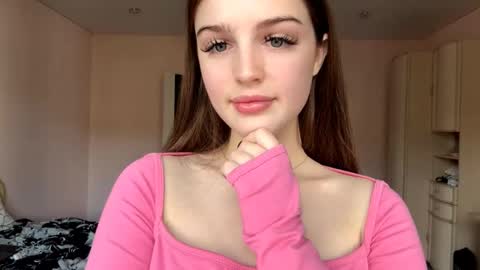 Snapshot of emeraldcotton chatting on 10/05/25, 08:12 Gily online show from 10/05/25, 08:12