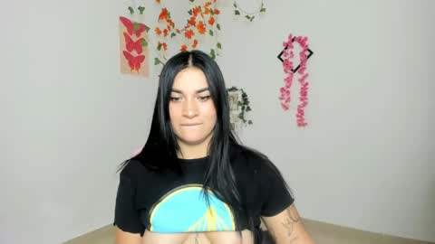 Snapshot of emi_blossom_ chatting on 06/02/26, 03:14 Emily online show from 06/02/26, 03:14