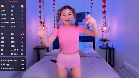 Snapshot of emi_joy chatting on 02/17/25, 03:31  Emily  follow me  online show from 02/17/25, 03:31