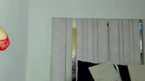 emi_royse online show from 07/23/26, 12:57