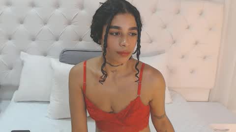 emi_turner online show from 09/11/25, 12:16