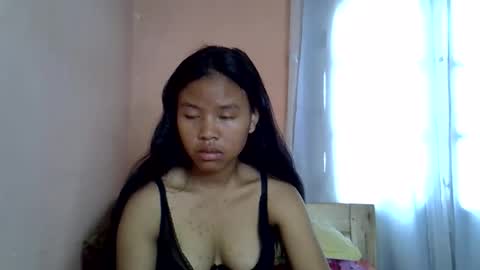 Snapshot of emiehottie chatting on 05/17/26, 06:00 Ami online show from 05/17/26, 06:00