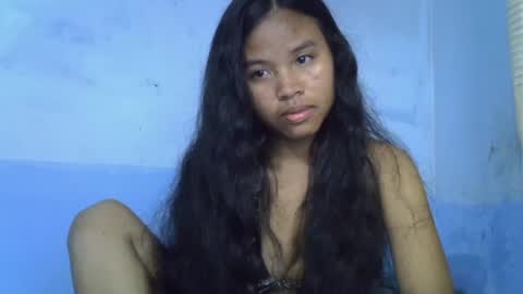 Snapshot of emiehottie chatting on 06/03/26, 05:51 Ami online show from 06/03/26, 05:51