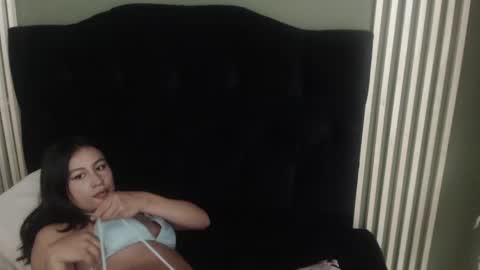 Emilia Gomez online show from 01/15/25, 10:02