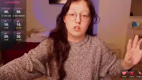 Snapshot of emigooflordxd chatting on 09/25/25, 12:09 Emi online show from 09/25/25, 12:09