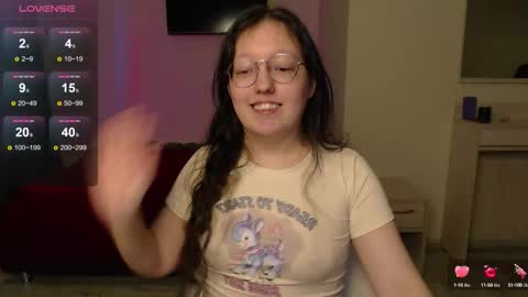 Snapshot of emigooflordxd chatting on 10/05/25, 12:14 Emi online show from 10/05/25, 12:14