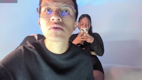 Snapshot of emiily15_ chatting on 11/30/25, 08:13 Emi online show from 11/30/25, 08:13