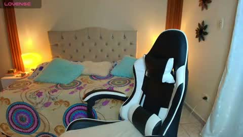 emiily_skinny online show from 07/03/26, 11:44
