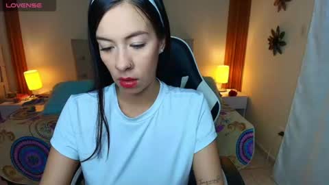emiily_skinny online show from 07/12/26, 11:18