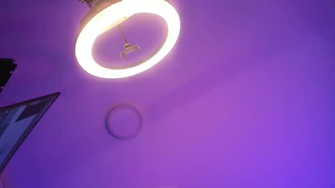 Snapshot of emiilycollins1 chatting on 09/15/25, 03:17 online show from 09/15/25, 03:17