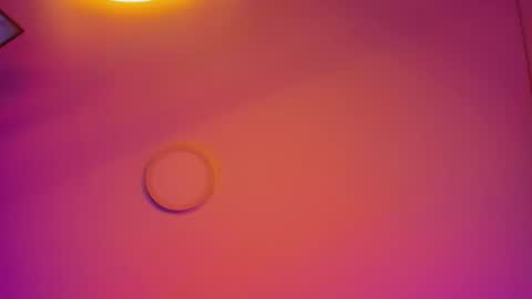 Snapshot of emiilycollins1 chatting on 10/10/25, 11:15 online show from 10/10/25, 11:15