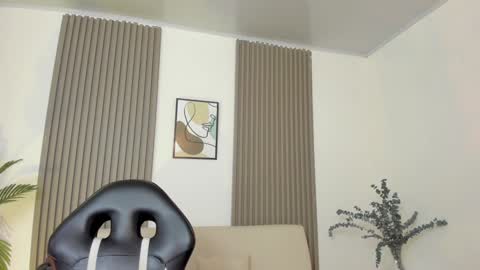    online show from 01/25/25, 12:16
