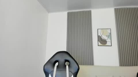    online show from 03/12/25, 12:15
