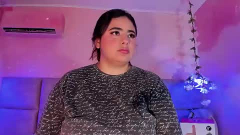 Emiily Grace online show from 07/25/26, 11:41