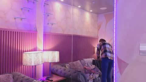 Emily online show from 01/17/25, 01:03