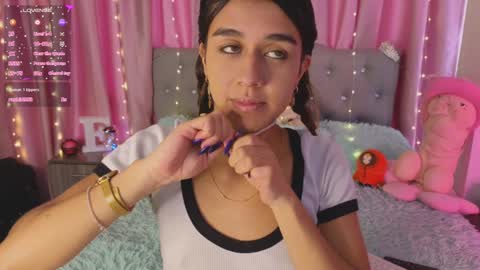 Snapshot of emiiscoot_1 chatting on 01/29/25, 01:28 Emily online show from 01/29/25, 01:28