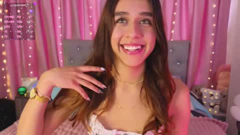 Snapshot of emiiscoot_1 chatting on 02/28/25, 04:42 Emily online show from 02/28/25, 04:42